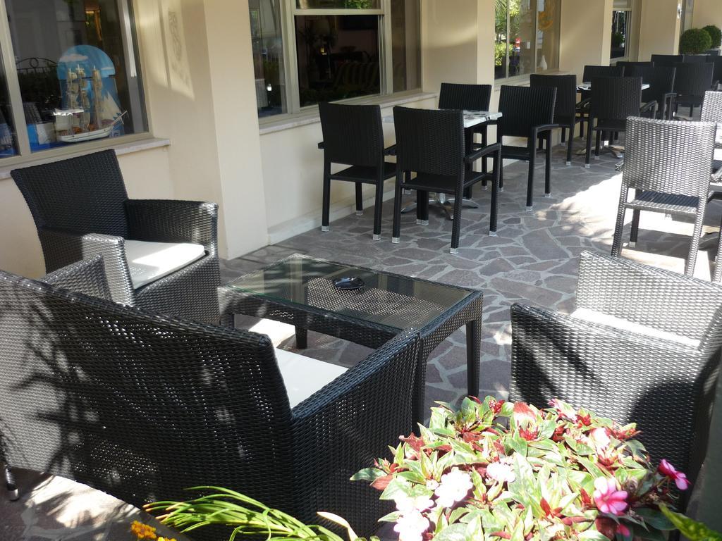 גביצ'ה מארה Blu Star Hotel מראה חיצוני תמונה
