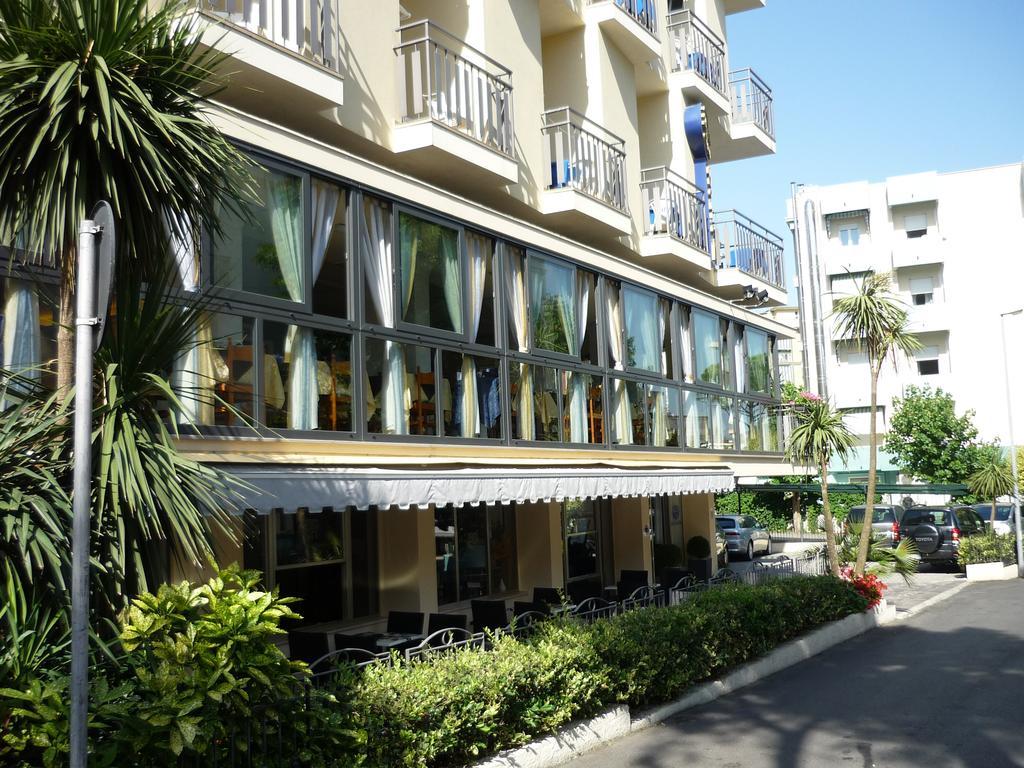 גביצ'ה מארה Blu Star Hotel מראה חיצוני תמונה