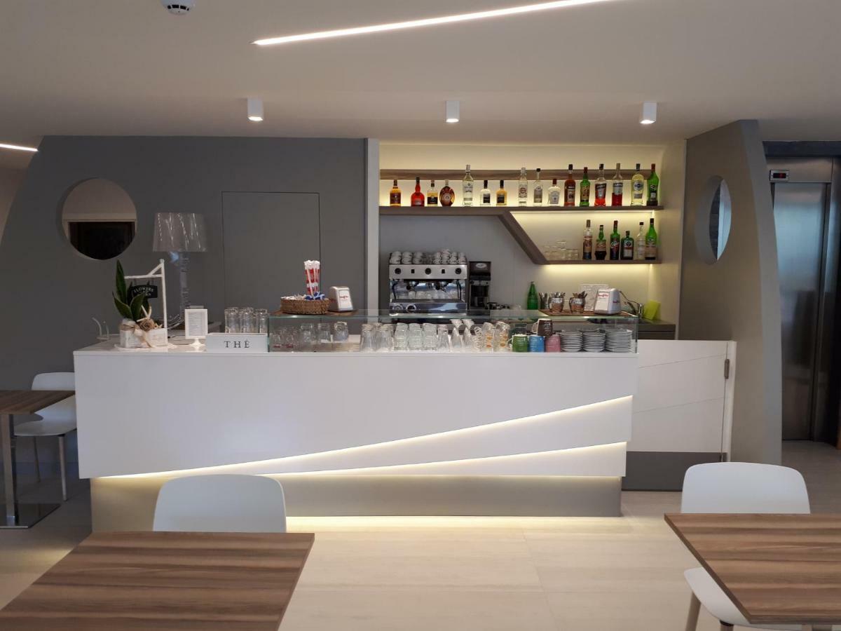 גביצ'ה מארה Blu Star Hotel מראה חיצוני תמונה