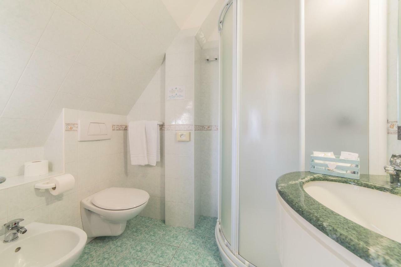 גביצ'ה מארה Blu Star Hotel מראה חיצוני תמונה